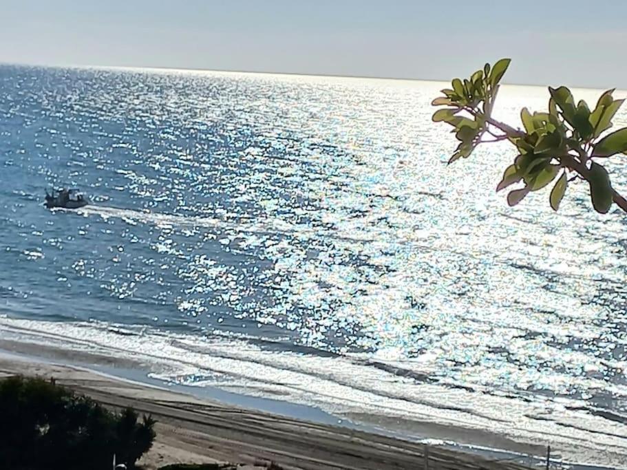Lux. Frontbeach-Terrace. 5 Pools.Tv. 2 A.C.Netflix Benalmádena Buitenkant foto